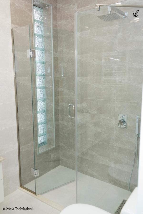 Aura Sameba, Luxury Apartment Tbilisi Bagian luar foto