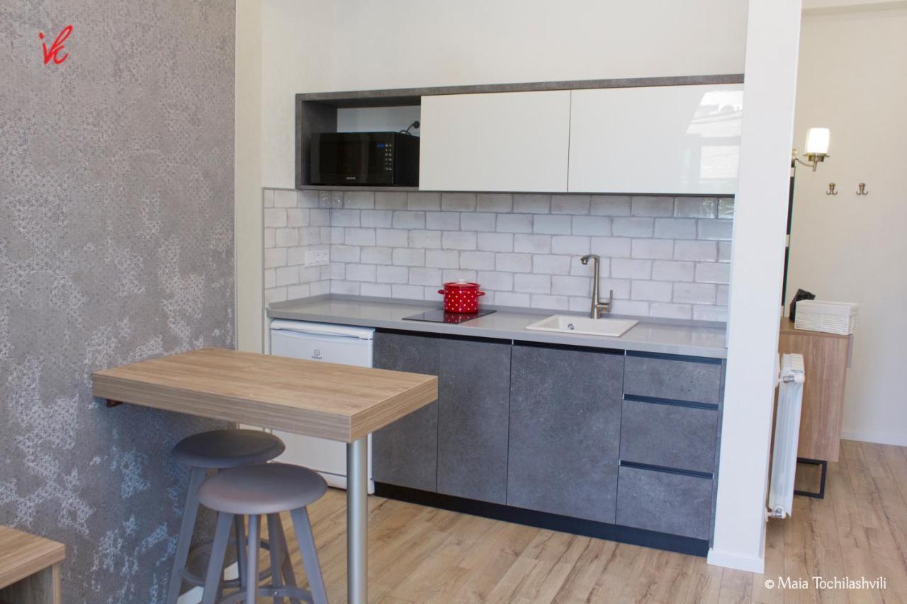 Aura Sameba, Luxury Apartment Tbilisi Bagian luar foto